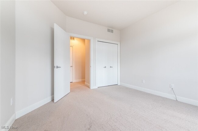 Building Photo - 3194 Richmond Rd