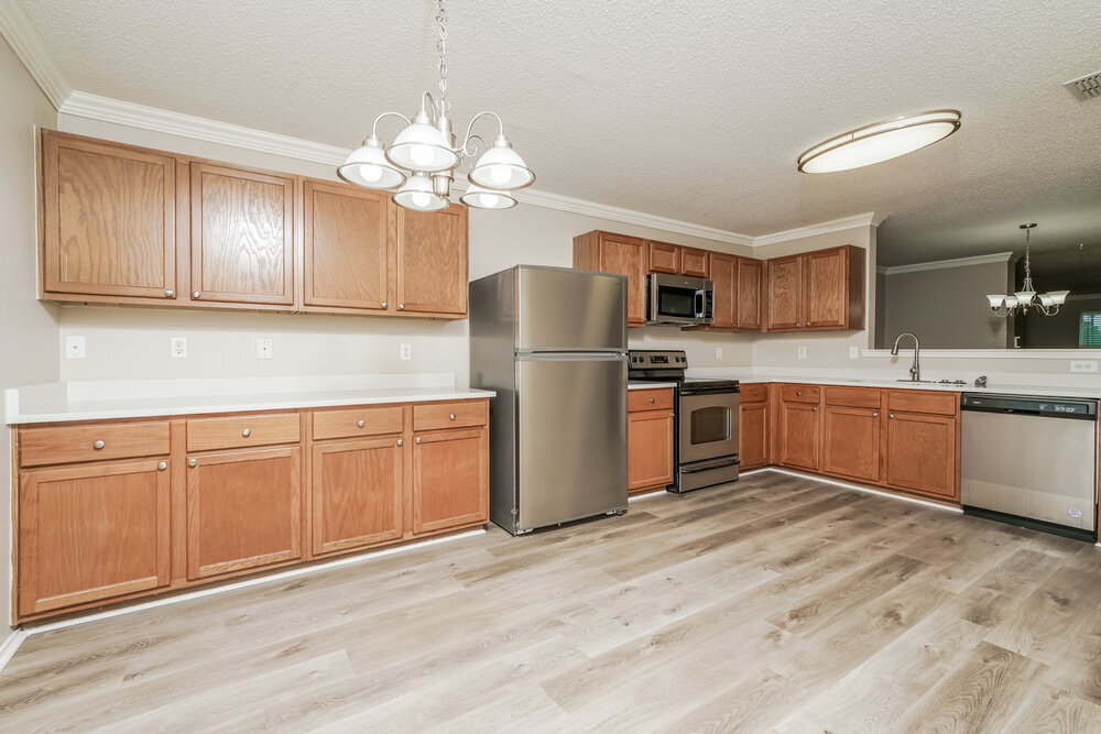 Building Photo - 2724 Woodlake Pkwy