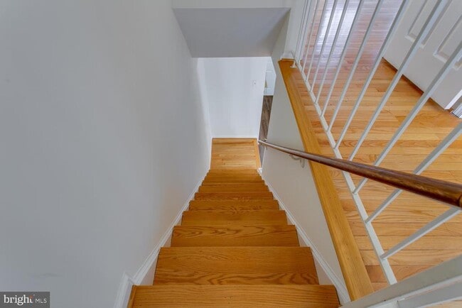 Building Photo - 4428 Holly Ave