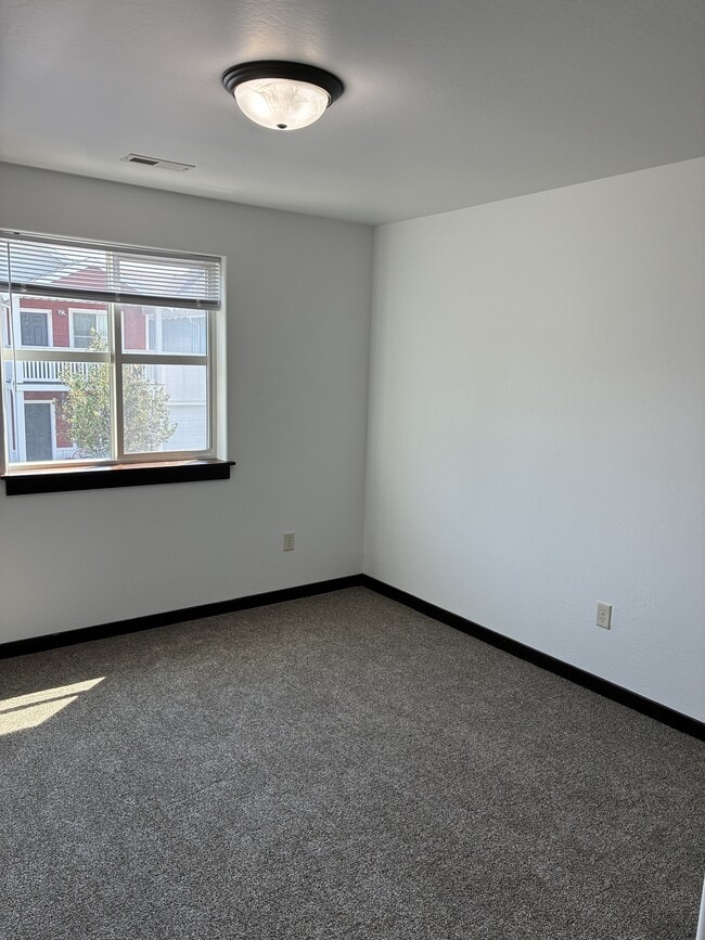 Building Photo - 2286 Gallatin Green Blvd