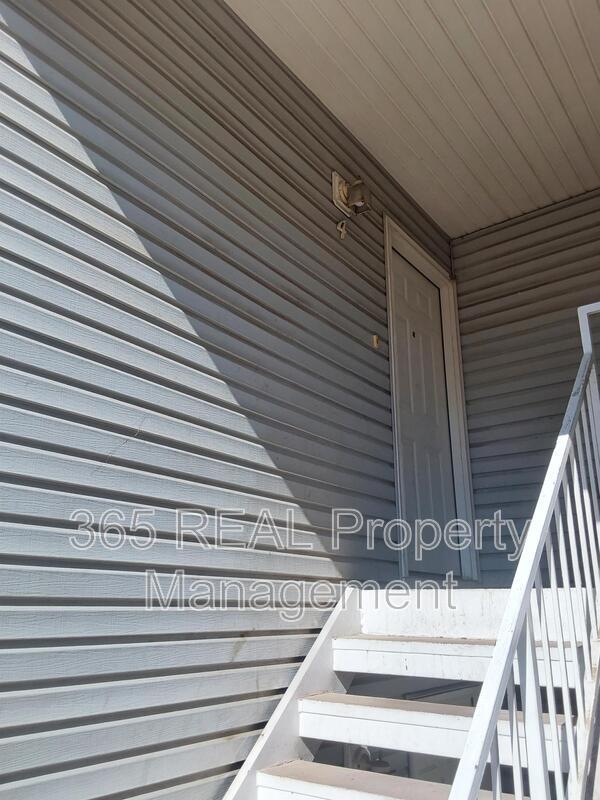 Building Photo - 3621 Centennial Cir