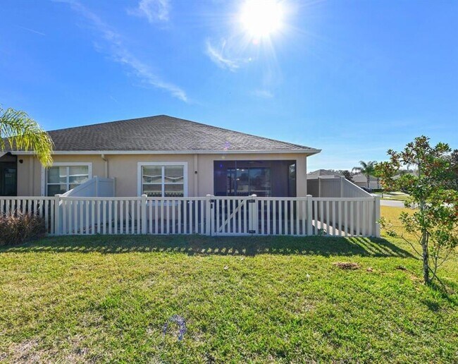 Building Photo - 13529 Crest Lake Dr