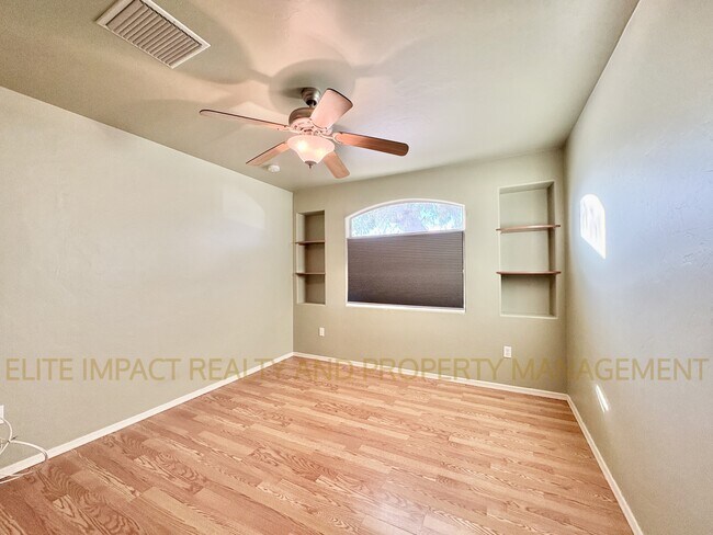 Building Photo - 7159 E Cherrywood St