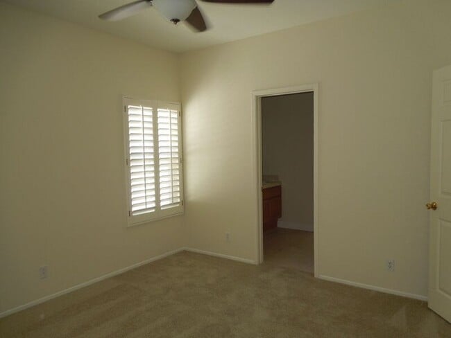 Building Photo - 32084 Pso Parallon