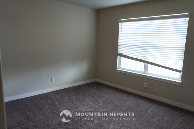 Building Photo - 862 W Cider Ct