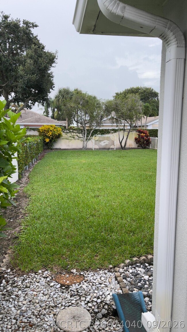 Building Photo - 4426 Lacey Oak Dr