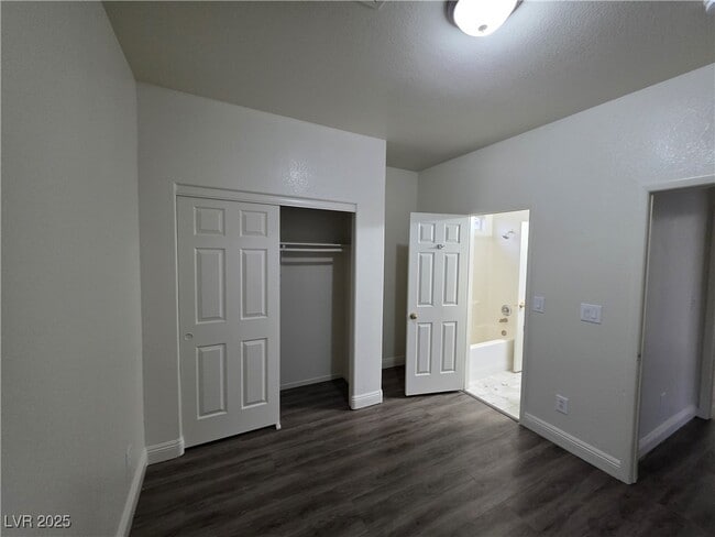 Building Photo - 8240 Aurora Peak Ave