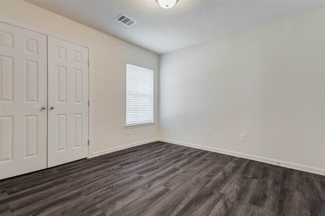 Building Photo - 26603 Summerbend Hollow Ln