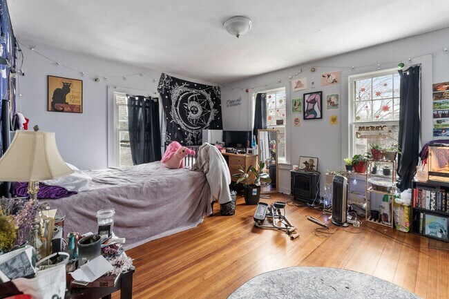 Building Photo - 5 Arthur St