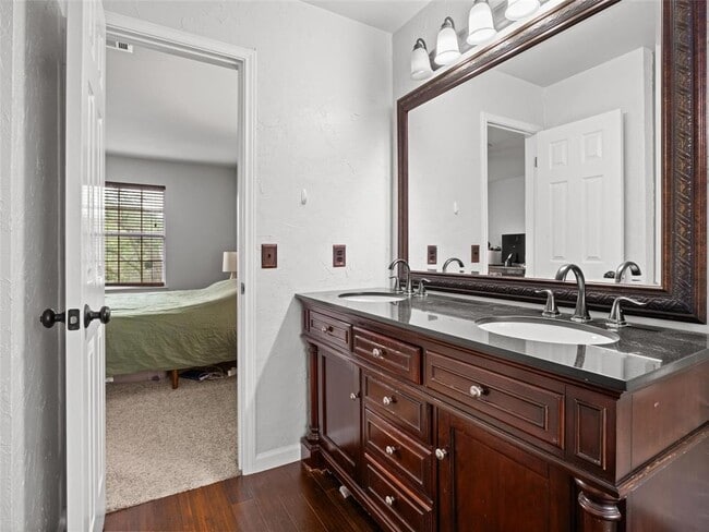 Building Photo - 6630 Hillside Terrace Dr
