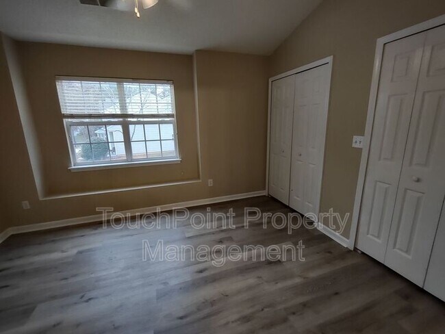 Building Photo - 10215 Reindeer Way Ln