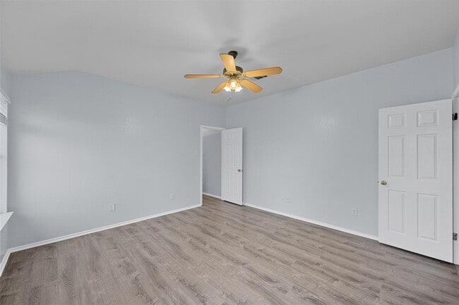 Building Photo - 17505 Bishopsgate Dr