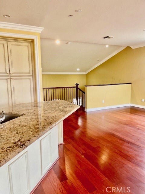 Building Photo - 1211 Chesapeake Dr