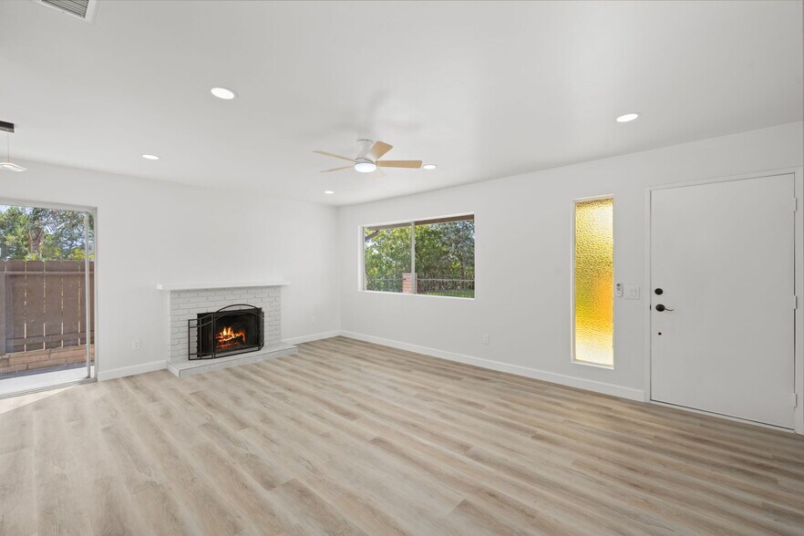 Building Photo - 4301 Serena Ave
