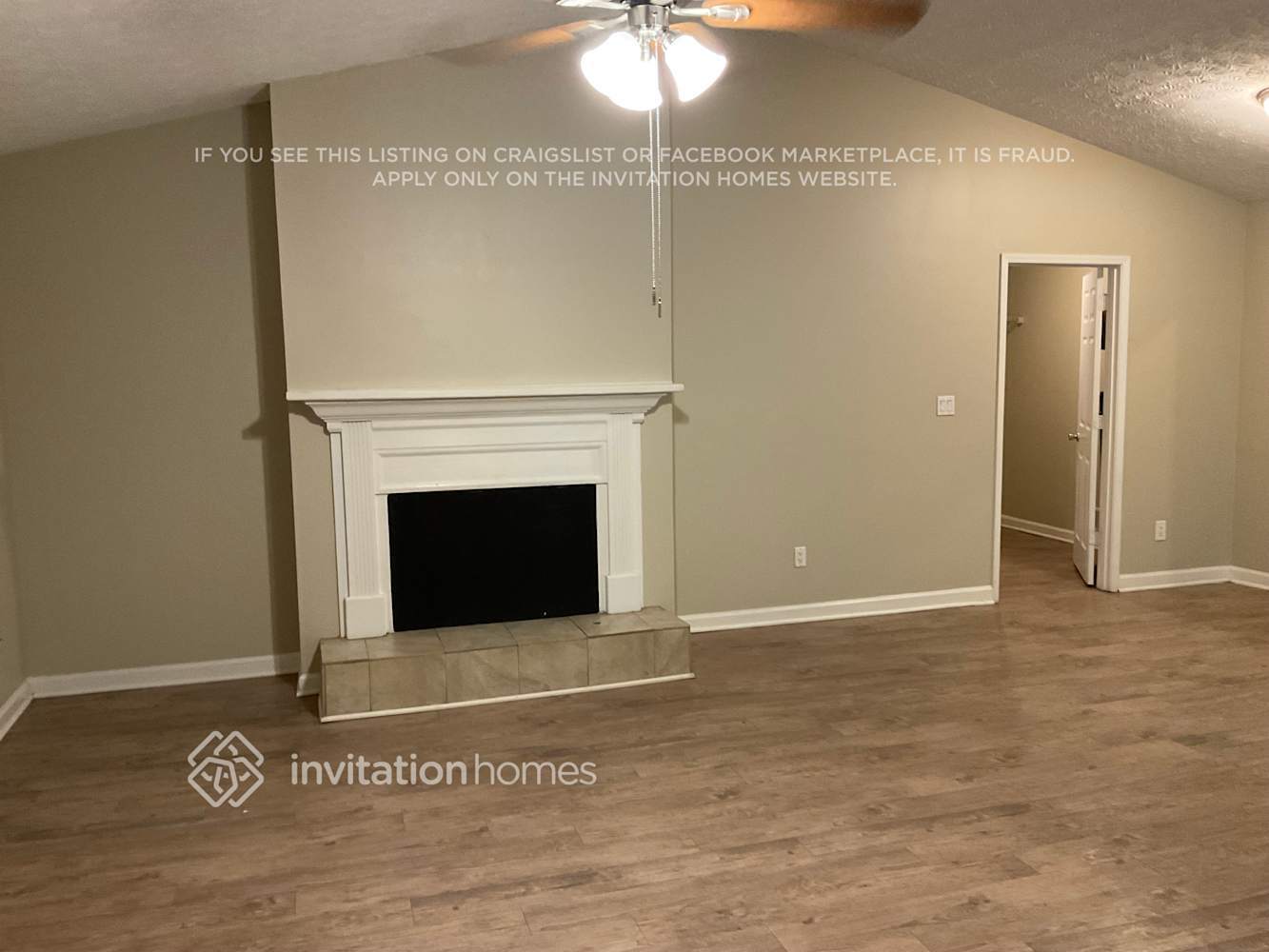 Building Photo - 305 N Briar Ridge