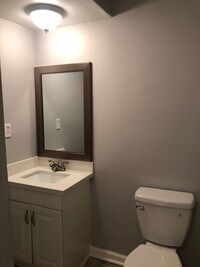 Building Photo - Gorgeous Just Remodeled 4 bed 2 bath Home ...