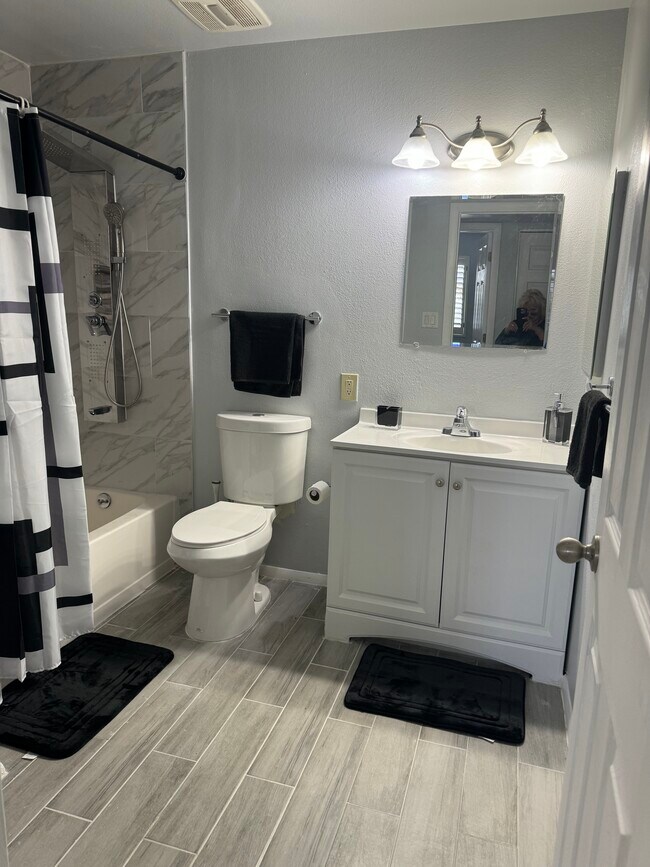 Building Photo - 3744 W Kariba Dr