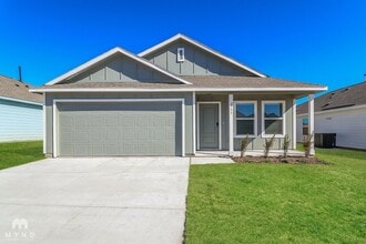 Building Photo - 2753 Ctr Crk Ln