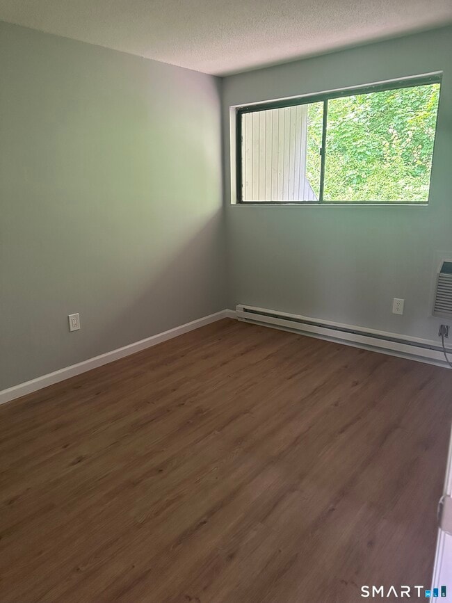 Building Photo - 5 Nabby Rd