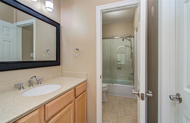 Building Photo - 3730 Arundel Gardens Ln