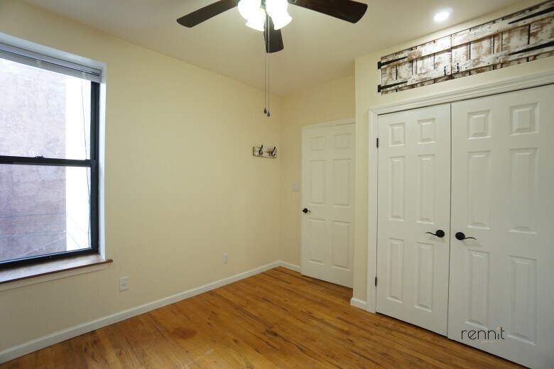 Building Photo - 310 Patchen Ave