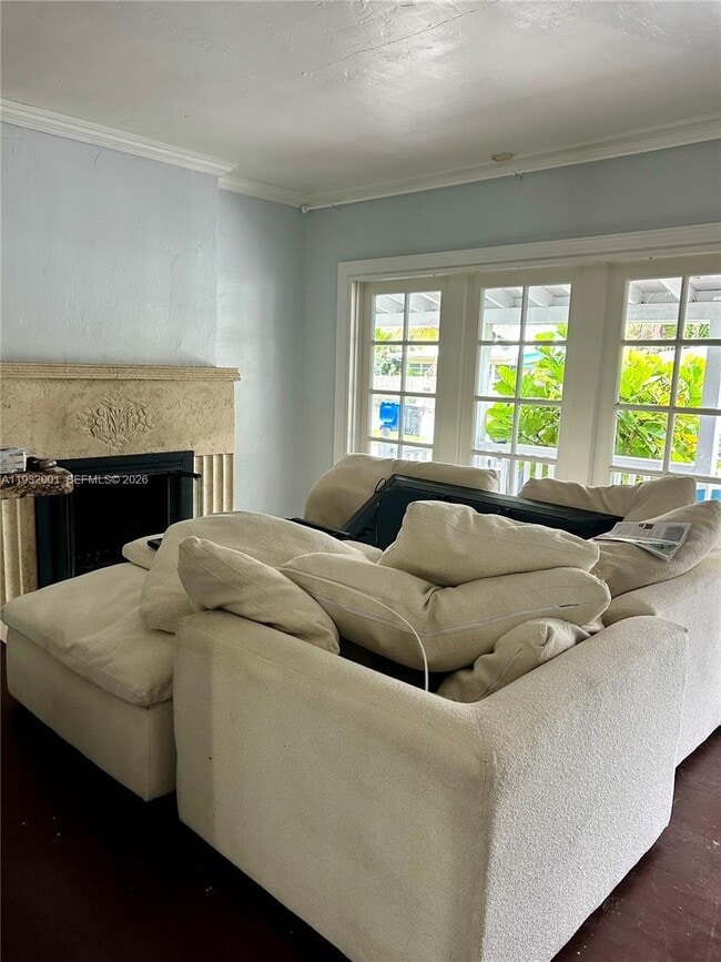 Building Photo - 1628 NE 4th Pl