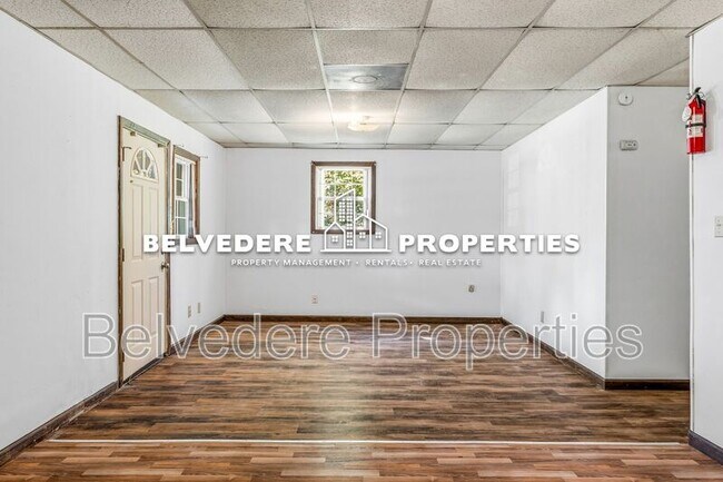 Building Photo - 1210 Valley View St