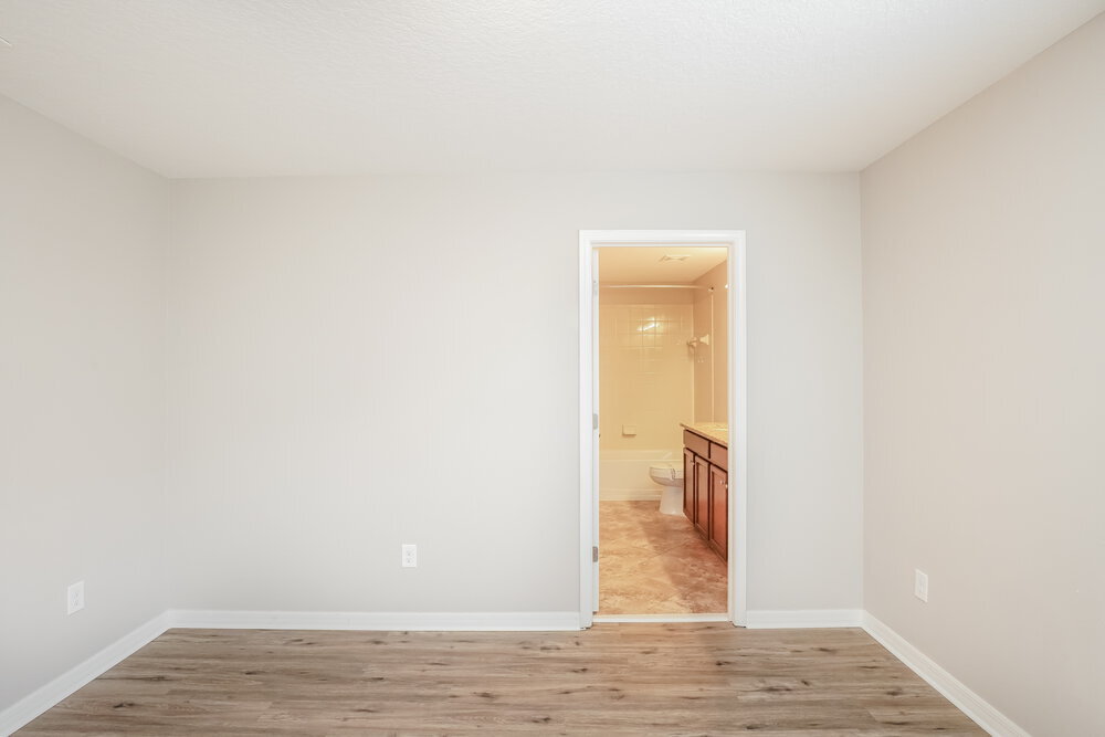 Building Photo - 6842 Little Blue Ln