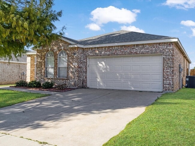 Building Photo - 548 Linacre Dr