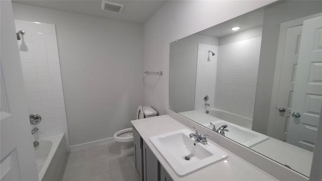 Building Photo - 107 Sweetbriar Rd