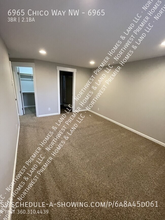 Building Photo - 6965 Chico Way NW