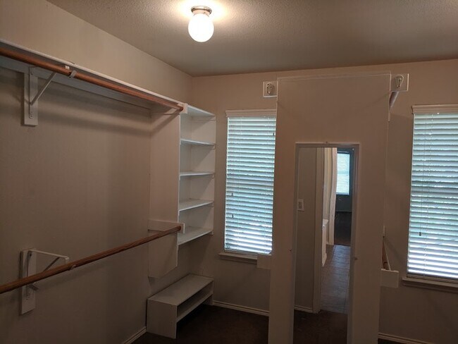 Building Photo - Charming 4 beds 3 baths in Frisco