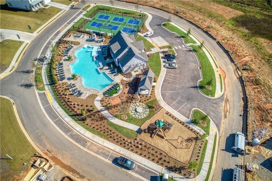 Building Photo - 6620 Pond Vw Dr