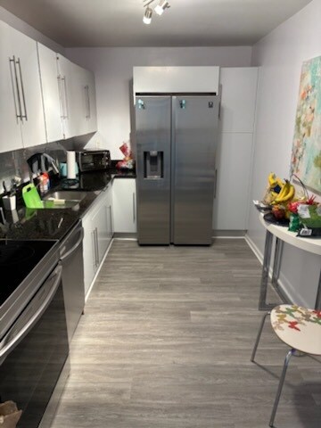 Building Photo - 3000 S Ocean Dr