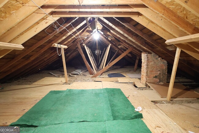 Building Photo - 217 Mountain View St