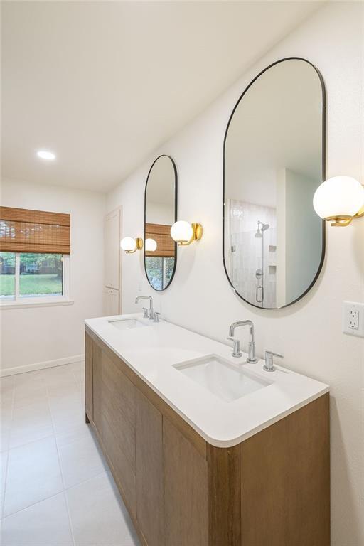 Building Photo - 884 Shrewsbury Ln