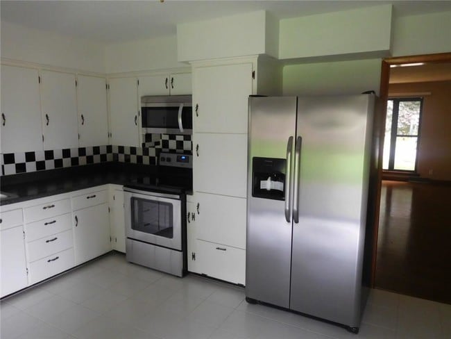 Building Photo - 309 Crestview Dr