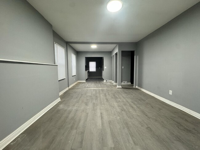 Building Photo - 11400 Abington Ave