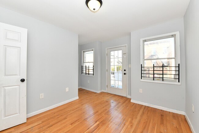 Building Photo - 499 Ocean Ave