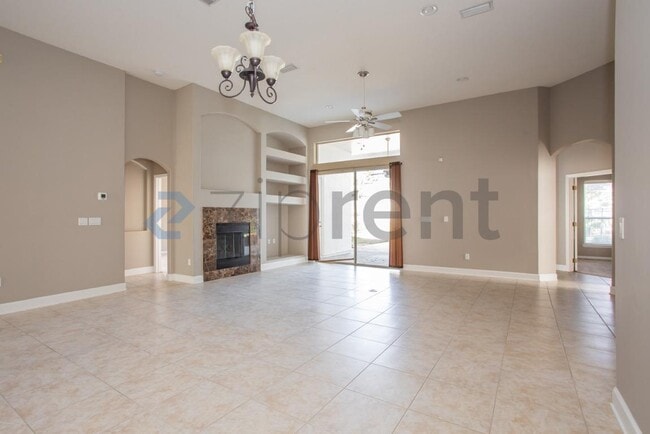 Building Photo - 932 Gallier Pl