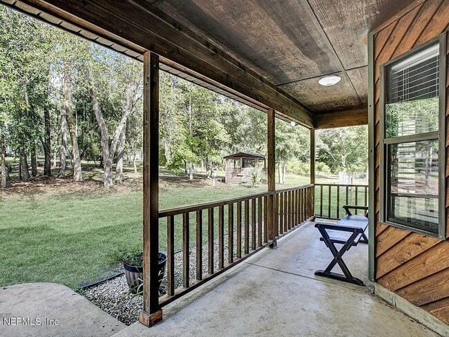 Building Photo - 120 Wippletree Ct