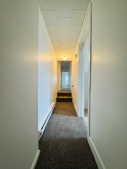 Hallway - 519 Market St