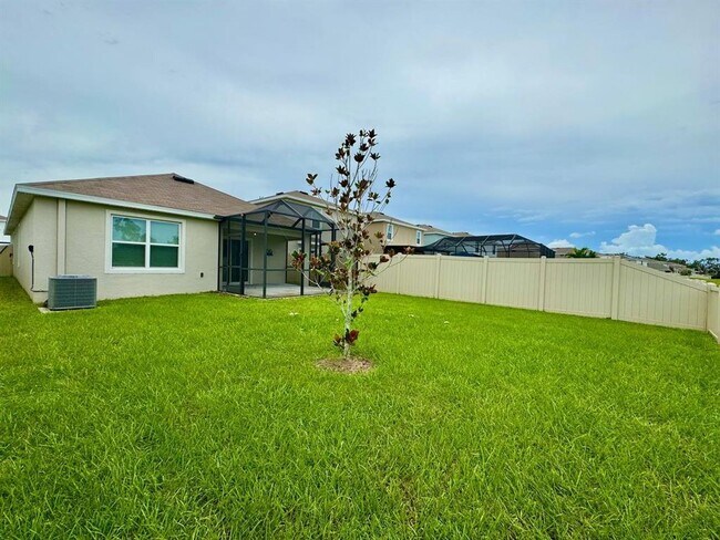 Building Photo - 16942 Trite Bend St