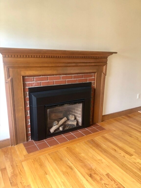 Building Photo - 4 Lois Ln