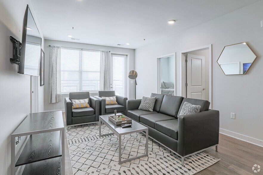 Lancaster Apartments 112 E Chalmers St Champaign IL 61820 Apartment