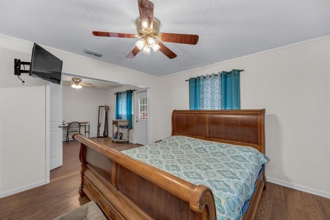 Building Photo - 928 Moccasin Trail