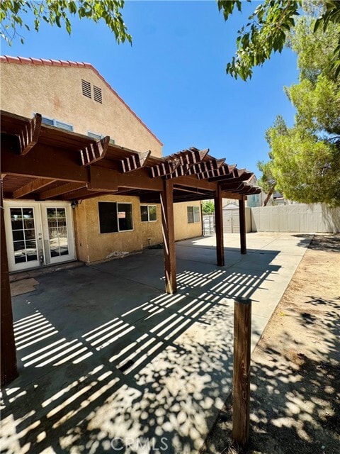 Building Photo - 38252 La Loma Ave