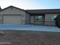 Building Photo - 4580 N Calle Santa Cruz