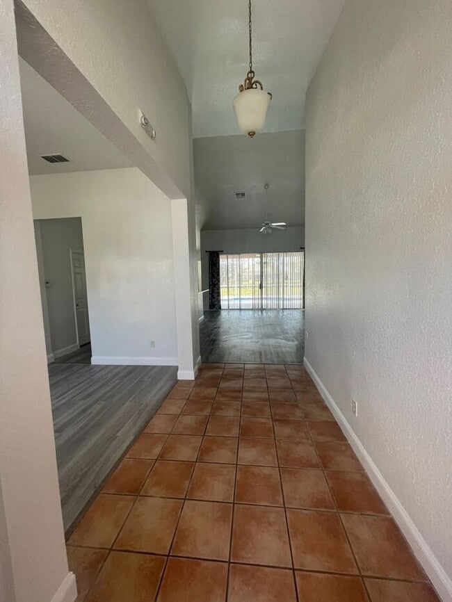 Building Photo - Beautiful Pool Home in Highlands Reserve golf community