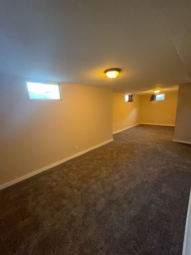 Building Photo - REDUCED! Beautifully Updated 3 Bedroom 2 Bath Home on Quiet Cul-De-Sac!!